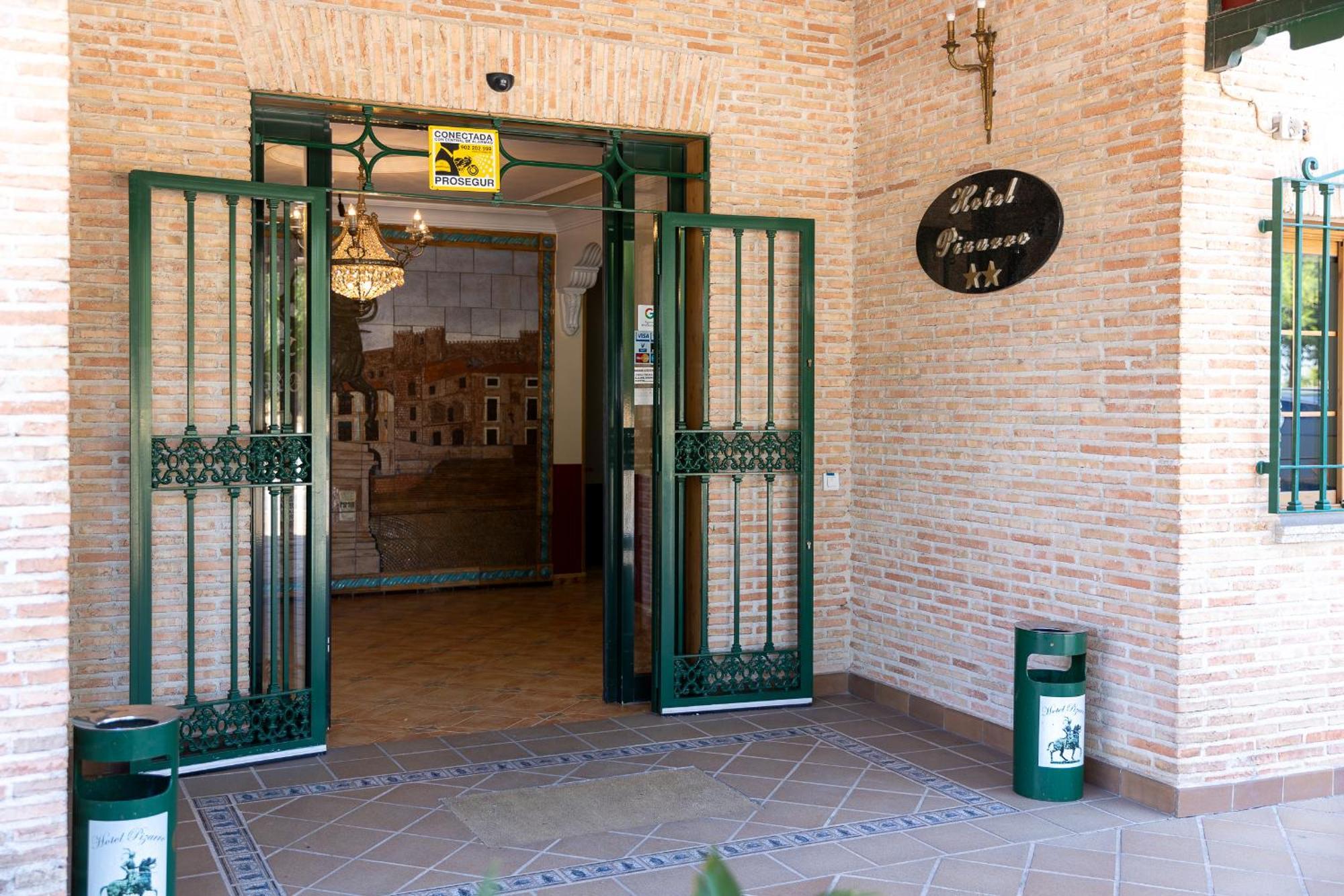 Hotel Pizarro Humanes de Madrid Exterior photo