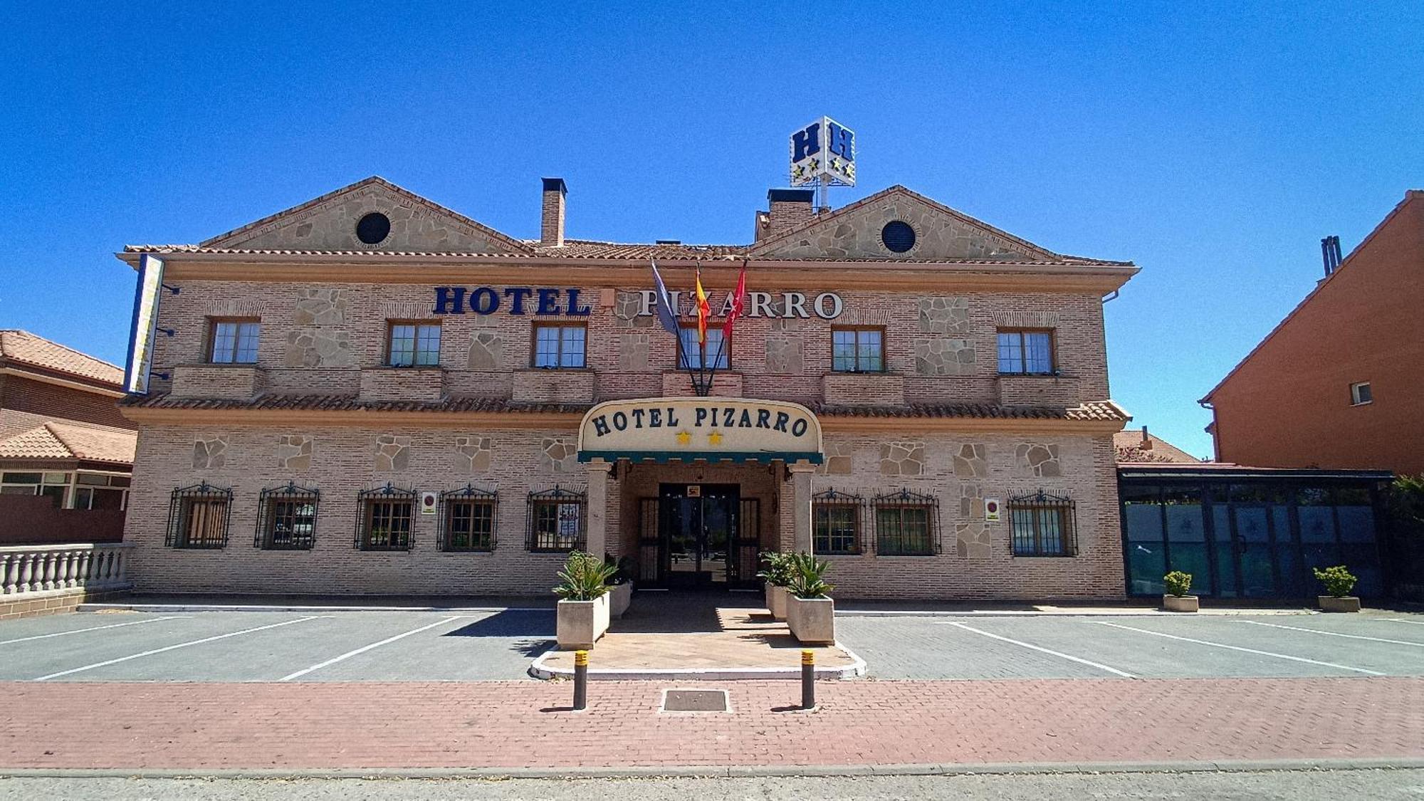 Hotel Pizarro Humanes de Madrid Exterior photo